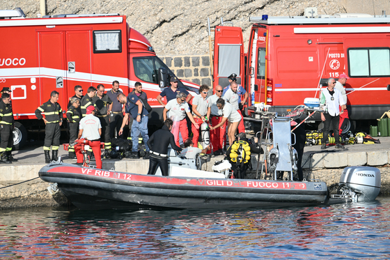 World: Four bodies found in sunken yacht wreck, including British tech billionaire Mike Lynch