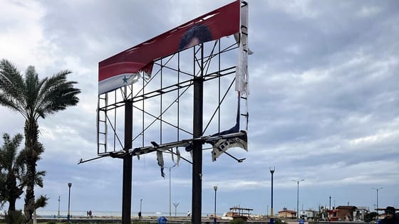 A szíriai biztonsági erők több tagját megölték, amikor őrizetbe akarták venni Aszad egyik katonai vezetőjét