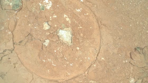 Zöldes képződményre bukkant a NASA a Marson