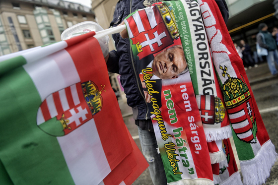 Orbán és Magyar is a fővárosban tart erődemonstrációt – kövesse velünk a március 15-i eseményeket élőben