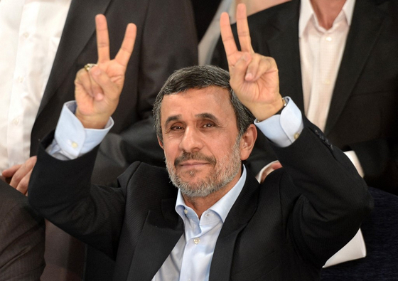 Továbbra sem ad válaszokat Ahmadinezsád látogatásával kapcsolatban az NKE rektora