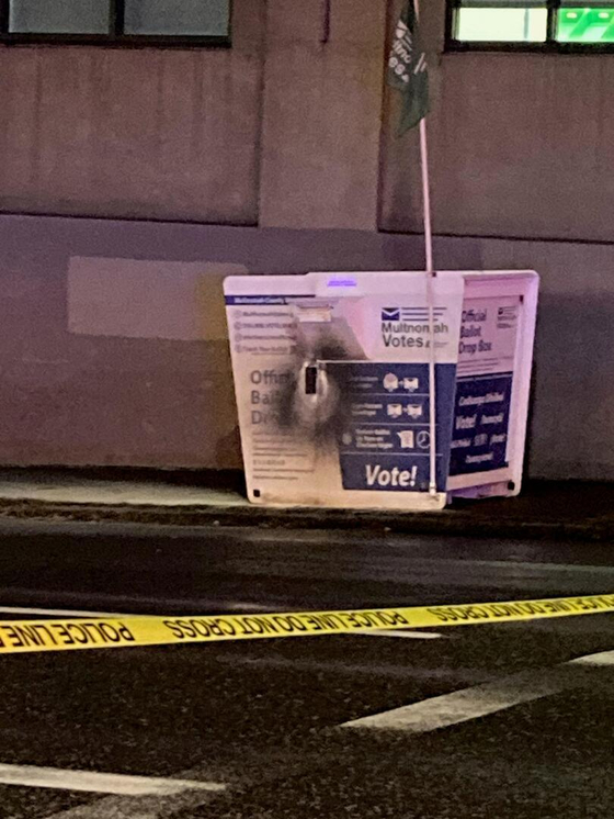 World: Ballot boxes were set on fire in several cities in the United States of America