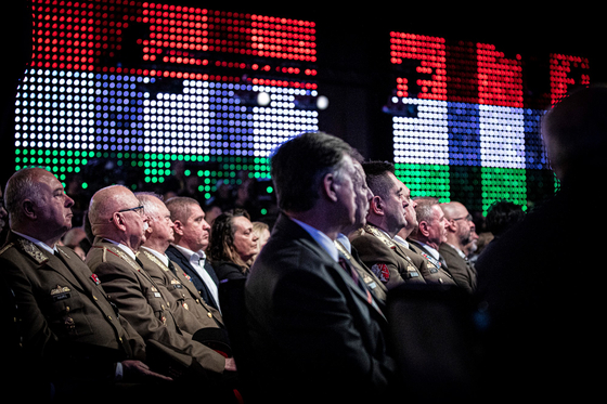 Magyarország fegyverkezik: az Orbán-kormány is csatlakozik az uniós programhoz