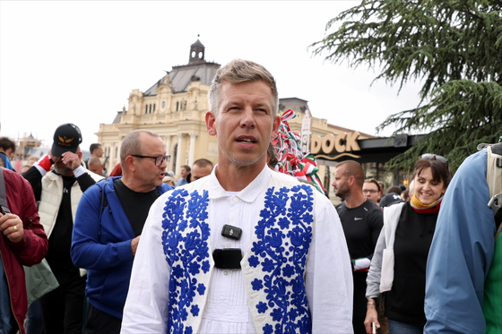 Érdeklődés és megosztottság- Magyar Péter belépett a Partiumba - videóriport