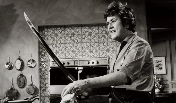 „Arra jutottam, hogy én valójában nyilván francia vagyok, csak erről mindenki elfelejtett felvilágosítani” – Így élt Julia Child, mielőtt híres lett