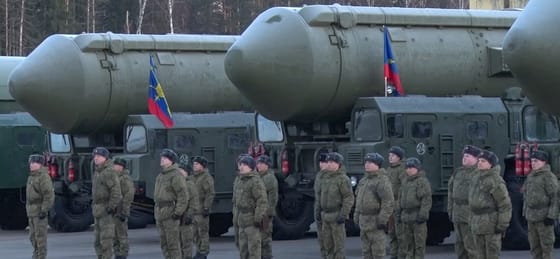 Moszkva kész lenne Washingtonnal tárgyalni a nukleáris leszerelésről, de aggódik a brit és a francia készletek miatt