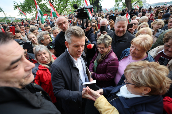 Magyar Péter elárulta, hogy ő Lázár János embere-e Orbán megpuccsolására