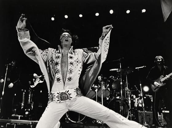 Elvis halála napját is pontosan leírja Lisa Marie Presley a posztumusz memoárjában