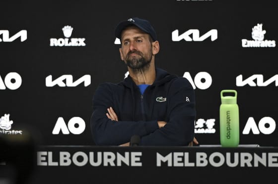 Feladta Djokovic az elődöntőt Melbourne-ben, ahol talán utoljára játszott – videó