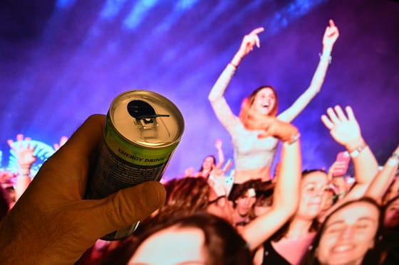 Megvan az eredmény: ez lesz a következménye, ha keveri az energiaitalt és az alkoholt