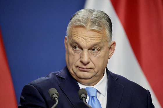 Alkotmányjogász: Dermesztő hatása lenne a kormány törvénytervezetének, és lényegében bárkit érinthet
