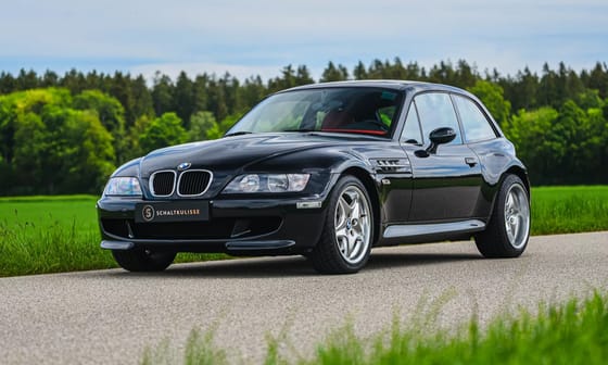 Igazi időkapszula ez a 25 évesen vadonatúj szuperritka BMW