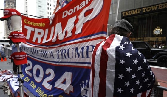 „Megrendezett” – a Trump elleni merényletkísérlet inspirálóan hatott az összeesküvés-elméletekre