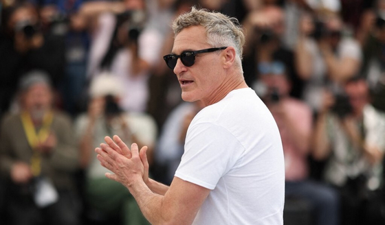 Joaquin Phoenixet kiröhögtĂ©k, SzabĂł IstvĂĄnt ĂŒnnepeltĂ©k Cannes-ban