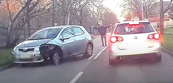 Videón egy autótolvaj ámokfutása, aki öt autót tört össze Rákospalotán