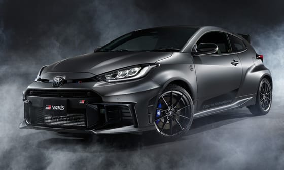 A Toyota a végsőkig kitart a benzin és az őszinte élményautók mellett