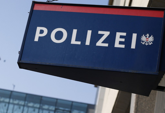 Megöltek egy nőt Ausztriában, a hatóságok egy magyar férfit keresnek