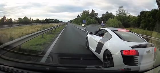 Kétszáz olyan sofőr volt tavaly, akit közúti veszélyeztetés miatt kaptak el