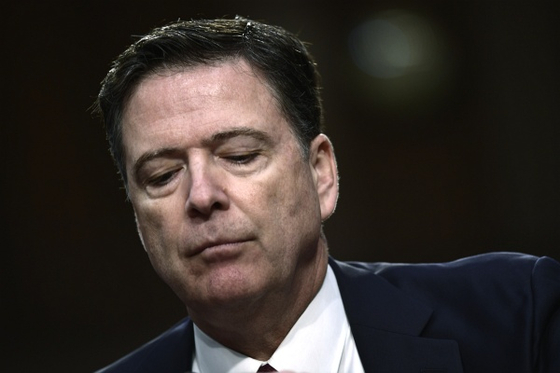 Az amerikai titkosszolgálat egy kagylós képből arra jutott, hogy meg akarja öletni Trumpot az FBI volt igazgatója