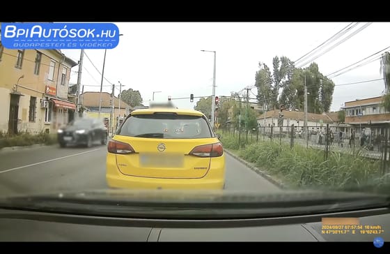 Szembe sávban előzött, majd büntetőfékezett egy taxis a Szentendrei úton
