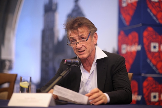 Sean Penn: Donald Trump megpróbálhatja elpusztítani a világot