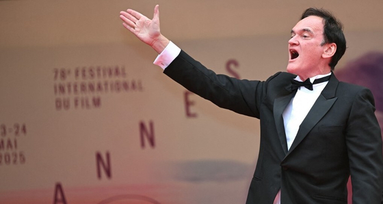 Tarantino lelkes kiabálásával nyitott a cannes-i filmfesztivál