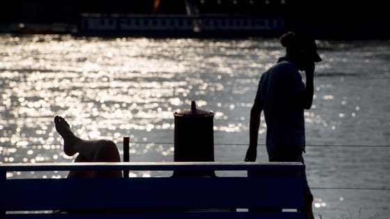 Durva UV-B sugárzás várható hétfőn az ország több régiójában