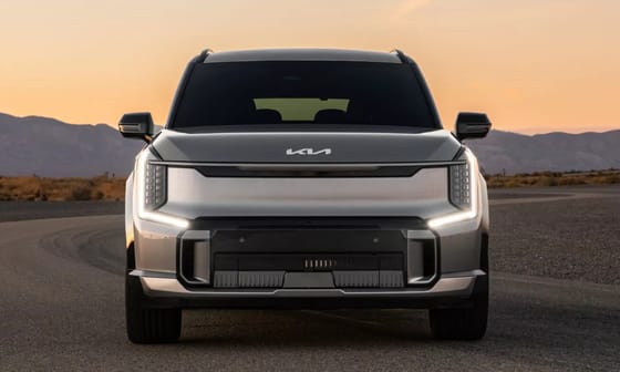 508 lóerővel debütált a gigantikus Kia EV9 GT