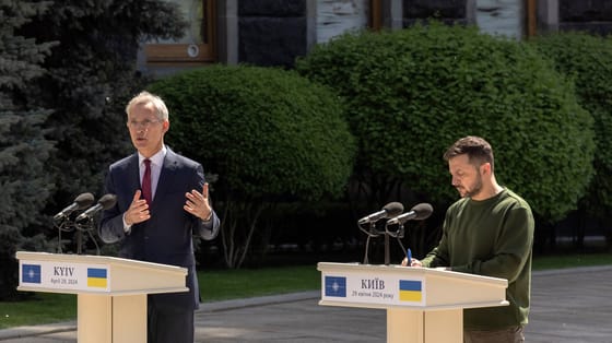 Újabb propagandalevelet küld ki a kormány a vakcinainfós e-mail-címekre "a NATO terveiről"