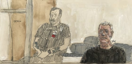 Közel százszor kínálta fel erőszaktevőknek a saját feleségét egy most bíróság elé álló francia férfi