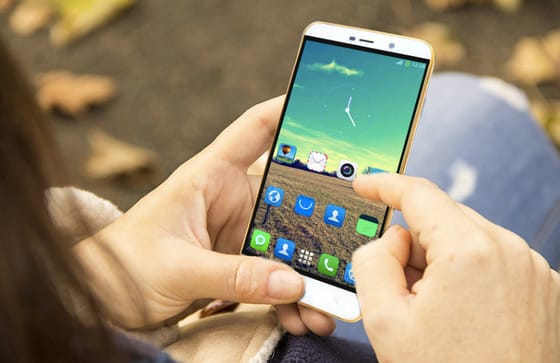 Akinek androidos a telefonja, mindenki megkapja a nagy újítást: ritkábban kell majd tölteni