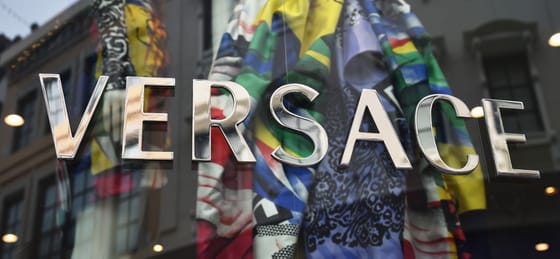 A Prada megveszi a Versacét