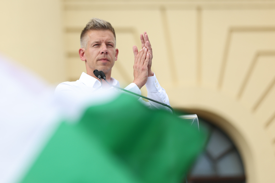 Vizsgálat indult a Magyar Péterről kiszivárogtatott állítólagos mentős jegyzőkönyv miatt