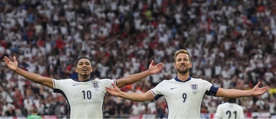 Bellingham ollójával egyenlített, Kane fejesével továbbjutott Anglia Szlovákia ellen - 2-1