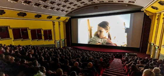 A Most vagy soha!-ért Kínában érdeklődnek, a független magyar filmekért pedig a Corvin moziban – Elindult a Filmszemle