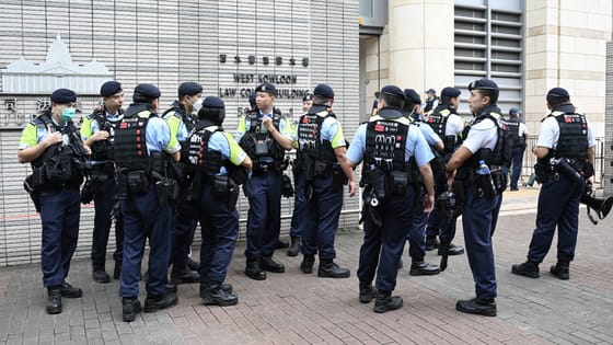Tizennégy ellenzéki aktivistát találtak bűnösnek Hongkongban egy mérföldkőnek számító perben