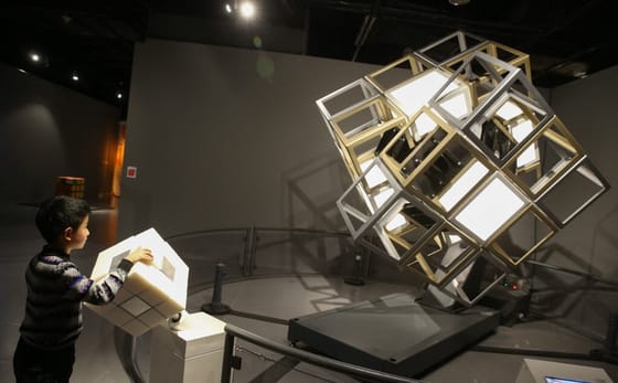 Egy 3X3 méteres, nemzeti színben világító Rubik-kocka lesz a kínai expón a magyar pavilon attrakciója