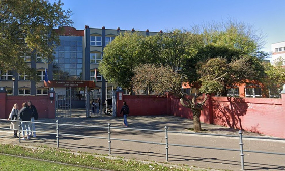 17 éves diákjával akart egy ágyban aludni egy debreceni tanár