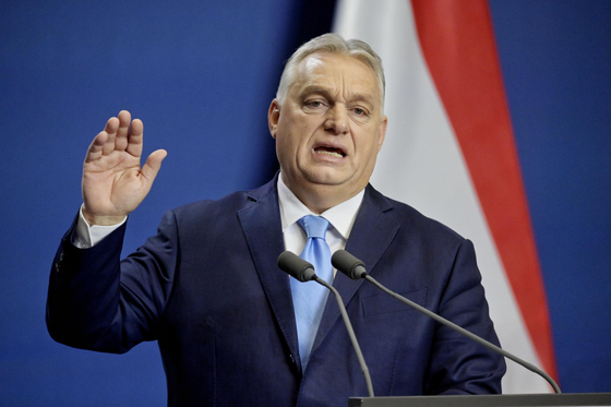 Orbán: A politika olyan sport, mint a boksz, ahol még a győztest is nagyon megverik