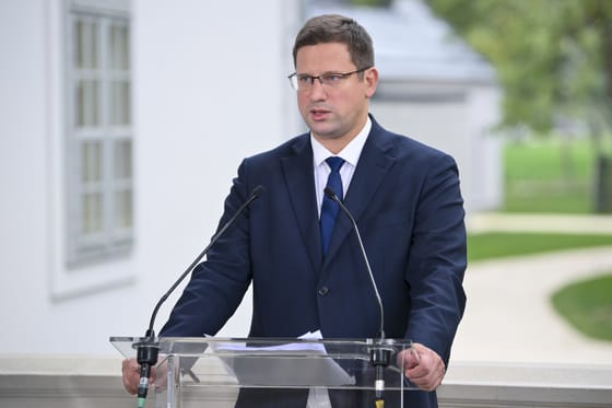 Kapcsoljuk Gesztet, a Tisza-kastélyt: kormányinfó, a témák közt Orbán Balázs és a “gazdasági semlegesség”