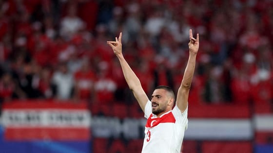 Két meccsre is eltilthatta az UEFA a török védőt a Szürke Farkasokra utaló gólöröme miatt