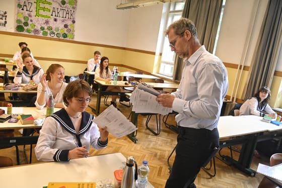 Összességében korrekt, de azért vannak nyakatekert kérdések az új matekérettségiben – mondja a szakértő