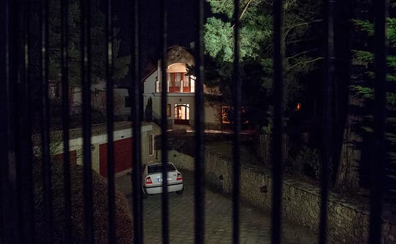 Eladták a Quaestor-vezér budai házát, miközben Tarsoly Csaba még benne lakott