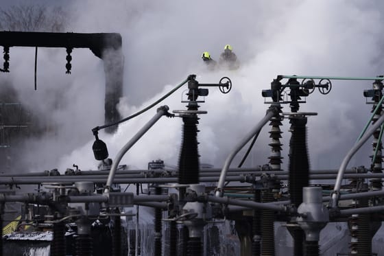 Az elektromos tűz után lassan újraindul a közlekedés a Heathrow-n