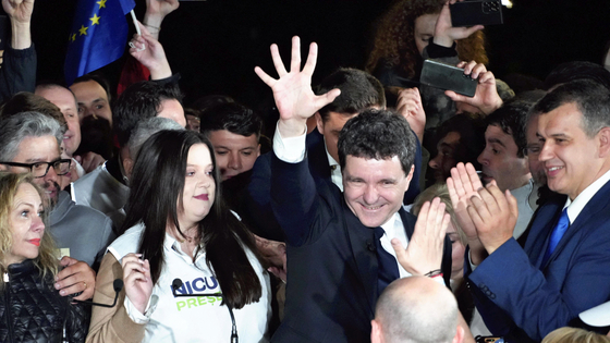 Nicușor Dan nyerte a romániai elnökválasztást