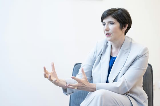 Mégiscsak érkezhet a mélygarázs helyett a parkolón keresztül Dobrev Klára a köztévé vitaműsorára
