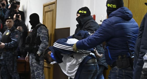 Előzetes letartóztatásba helyezték a Moszkva melletti terrortámadás négy vádlottját