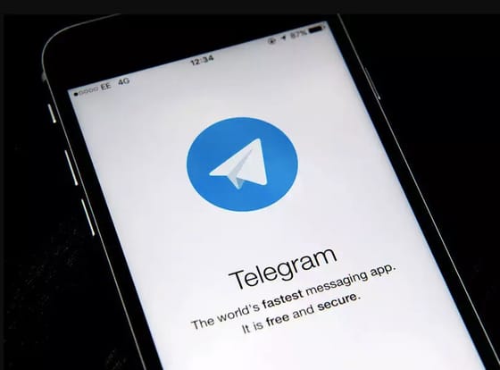 A Telegram vezérigazgatójának testvérét is körözik a francia hatóságok