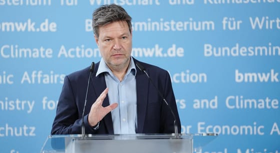 Német alkancellár: Orbán Viktor nem Európa nevében ment tárgyalni Pekingbe