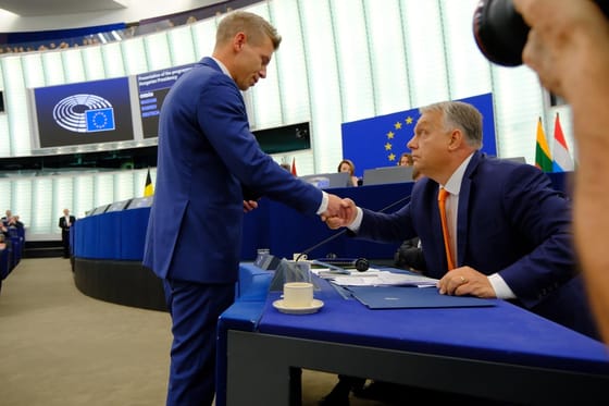 Magyar Péter beleállt az ágyékpolitizálásba